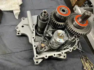 BMW Motorrad - Getriebe neu gelagert