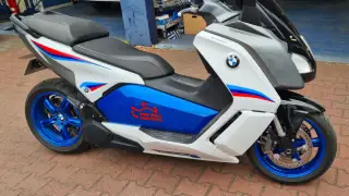 Motorradwerkstatt - Elektro Roller BMW
